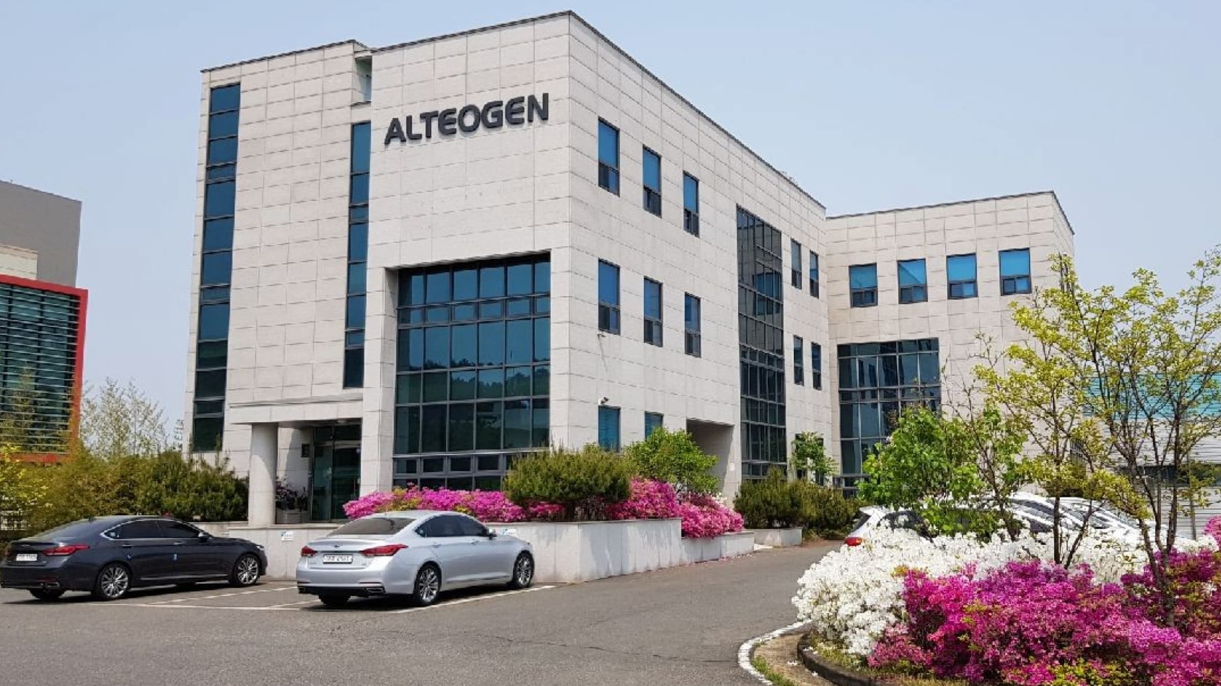 AstraZeneca inks deal with Alteogen for subcutaneous cancer drugs